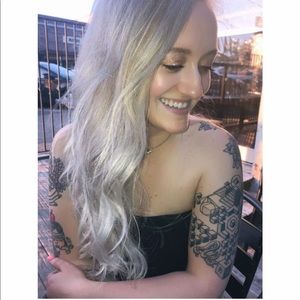 Meet your Posher, Mia